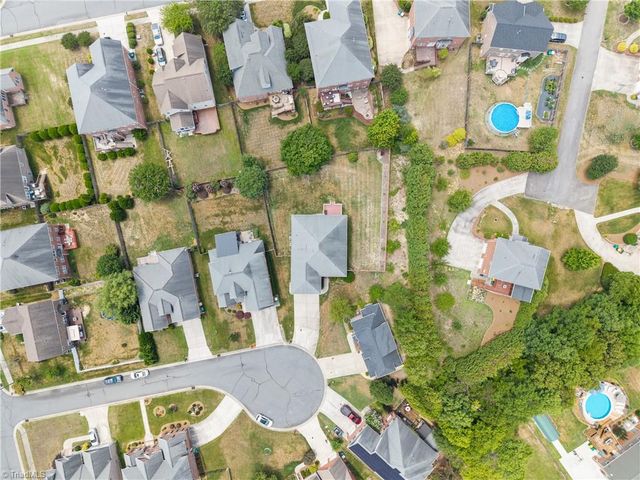 740 Clemmons Crossing Court, Clemmons, NC 27012