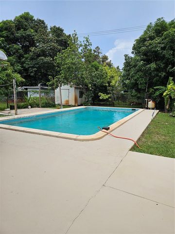 648 E 28th Street, Hialeah, FL 33013