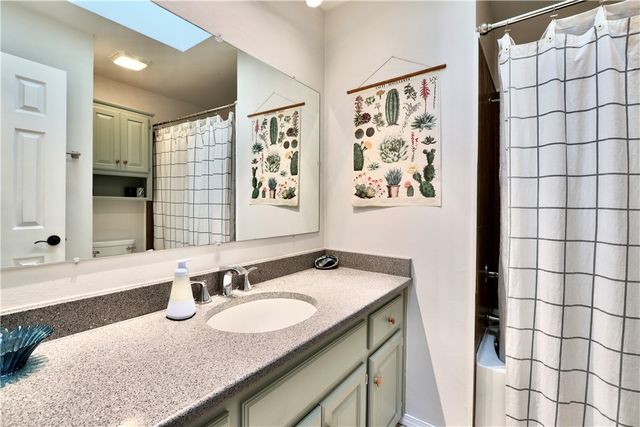 1227 W Countrywood Circle, Rogers, AR 72756