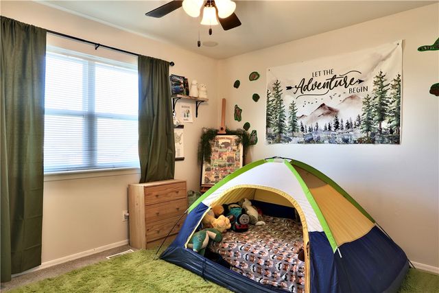 1227 W Countrywood Circle, Rogers, AR 72756