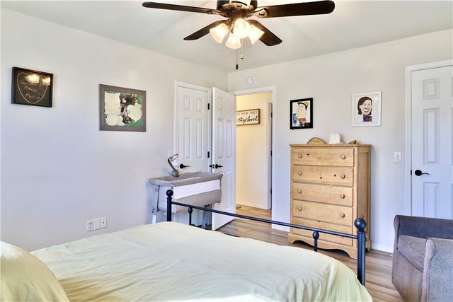 1227 W Countrywood Circle, Rogers, AR 72756