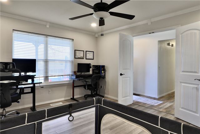 1227 W Countrywood Circle, Rogers, AR 72756