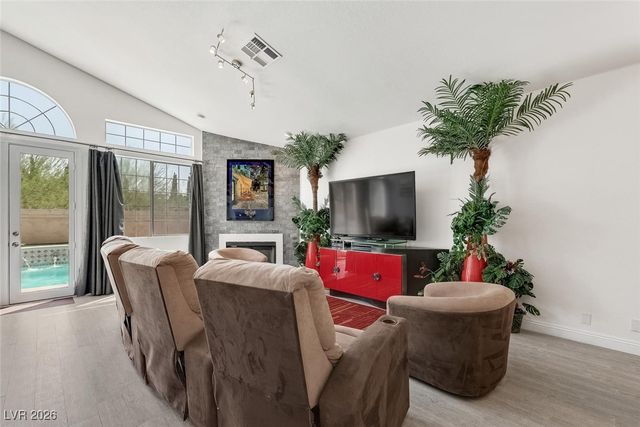 1404 Sun Copper Drive, Las Vegas, NV 89117