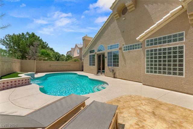 1404 Sun Copper Drive, Las Vegas, NV 89117