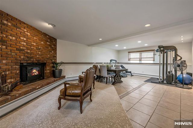 41 Shongum Road, Randolph Township, NJ 07869