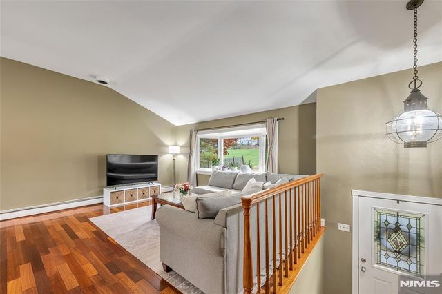 41 Shongum Road, Randolph Township, NJ 07869