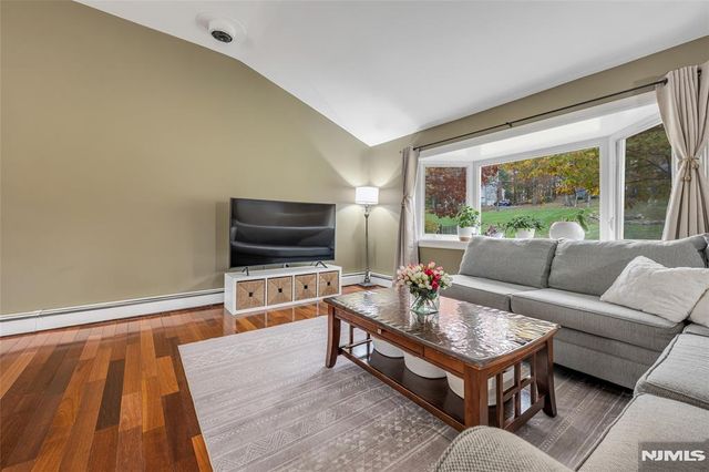 41 Shongum Road, Randolph Township, NJ 07869