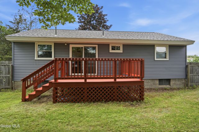 1684 Roma, Schenectady, NY 12306