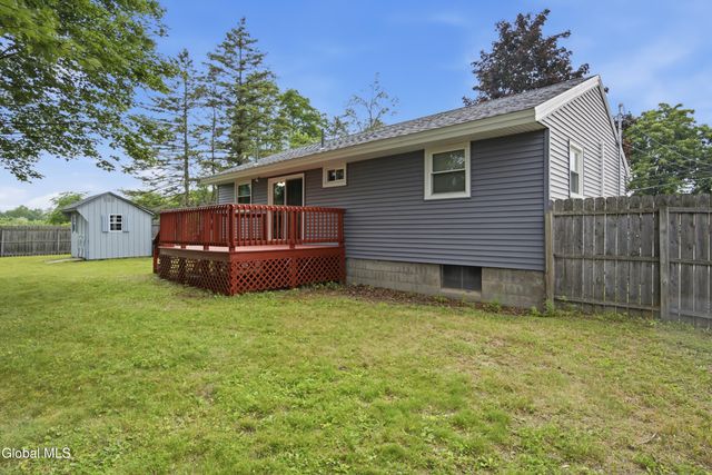 1684 Roma, Schenectady, NY 12306