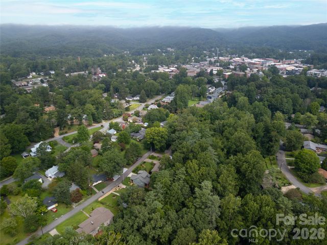 228 Grove Street, Brevard, NC 28712