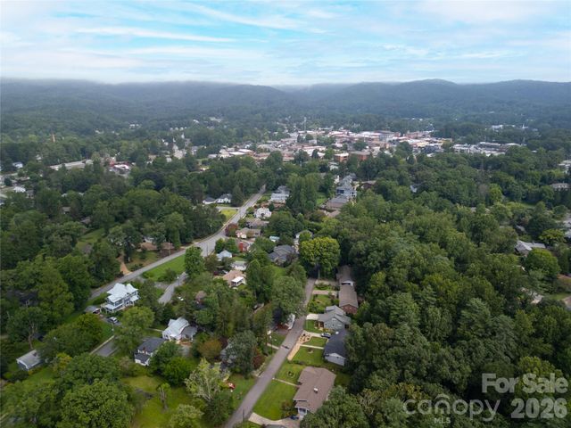 228 Grove Street, Brevard, NC 28712