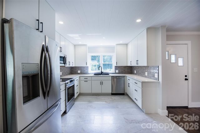228 Grove Street, Brevard, NC 28712