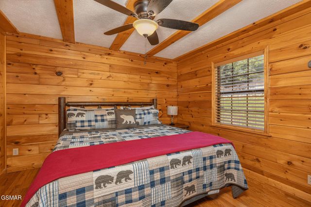 1504 Bears Den Way, Sevierville, TN 37862