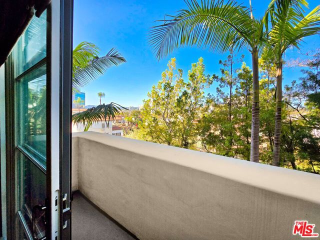 10795 Wilshire Boulevard 304, Los Angeles, CA 90024