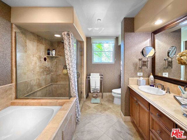 10795 Wilshire Boulevard 304, Los Angeles, CA 90024