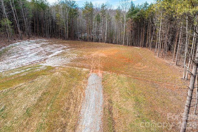 3941 Fox Winkler Road, Lenoir, NC 28645