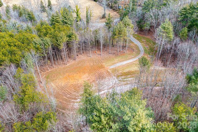 3941 Fox Winkler Road, Lenoir, NC 28645