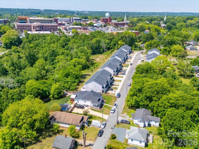 83 Woodsdale Place SE, Concord, NC 28025