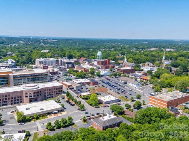 83 Woodsdale Place SE, Concord, NC 28025