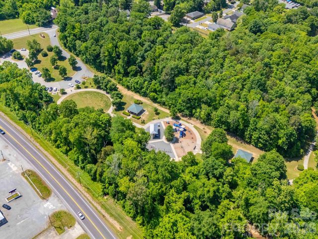 83 Woodsdale Place SE, Concord, NC 28025