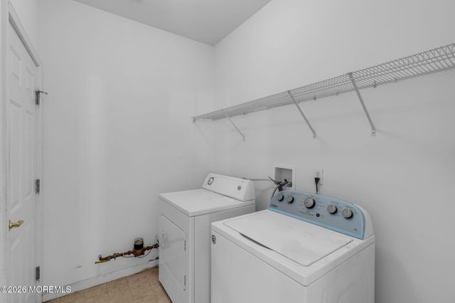 16 Tisdale Road, Manchester, NJ 08759