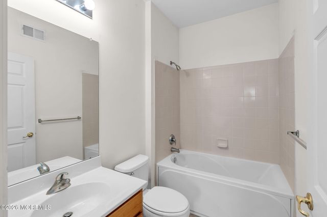 16 Tisdale Road, Manchester, NJ 08759