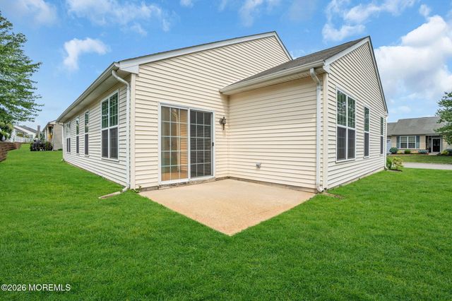 16 Tisdale Road, Manchester, NJ 08759
