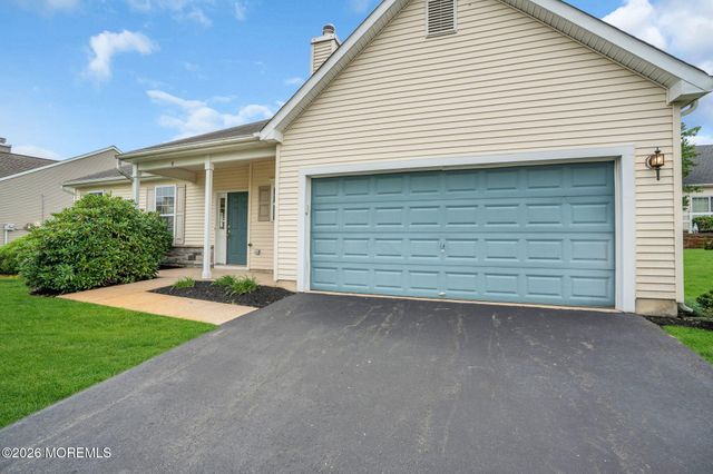 16 Tisdale Road, Manchester, NJ 08759