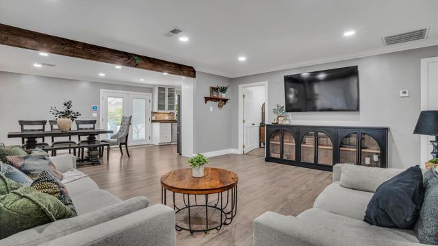 2331 E Woodson Rd, Acampo, CA 95220