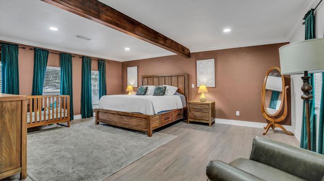 2331 E Woodson Rd, Acampo, CA 95220