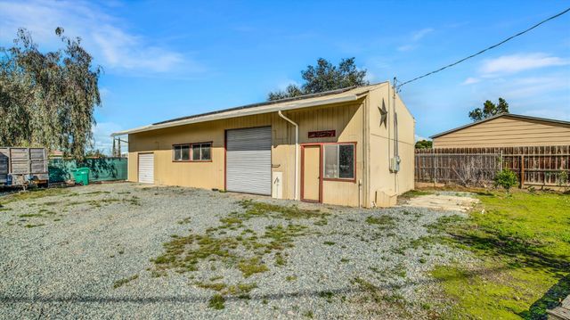 2331 E Woodson Rd, Acampo, CA 95220