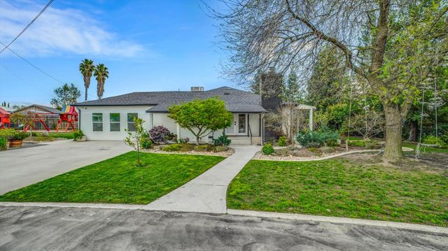 2331 E Woodson Rd, Acampo, CA 95220