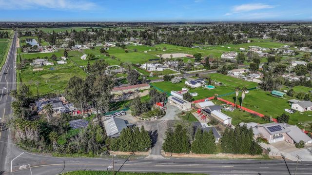 2331 E Woodson Rd, Acampo, CA 95220