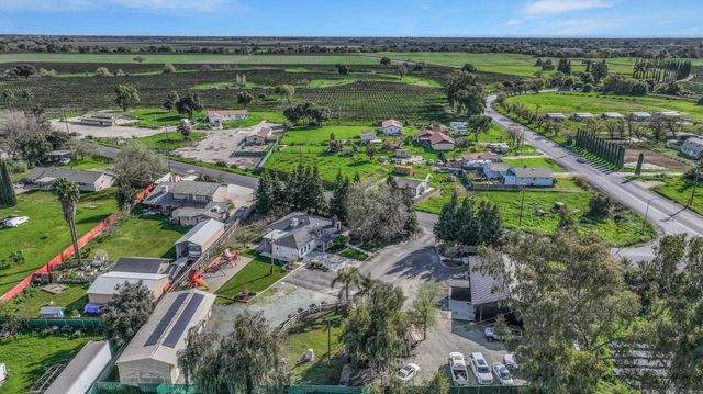 2331 E Woodson Rd, Acampo, CA 95220