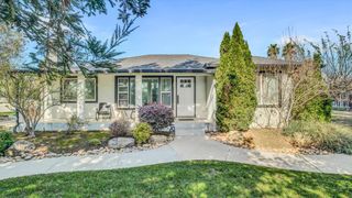 2331 E Woodson Rd, Acampo, CA 95220