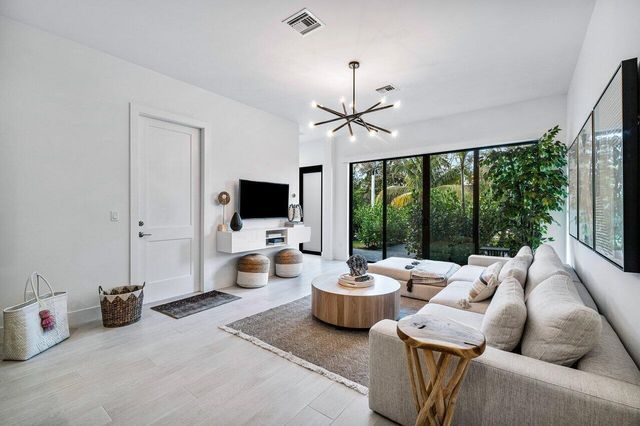 2211 Florida Boulevard A, Delray Beach, FL 33483