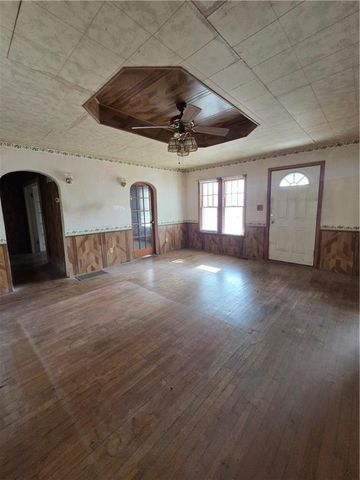 400 Parker Avenue, Osawatomie, KS 66064