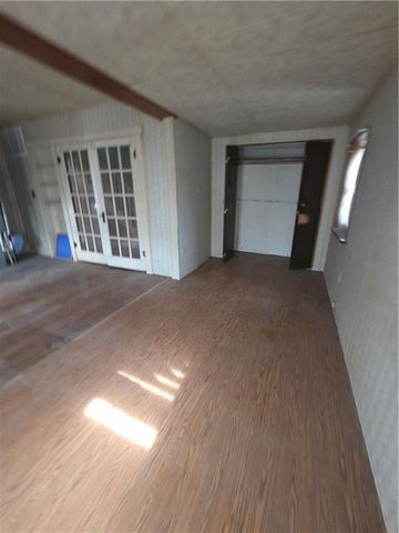 400 Parker Avenue, Osawatomie, KS 66064