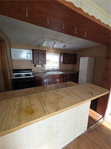 400 Parker Avenue, Osawatomie, KS 66064