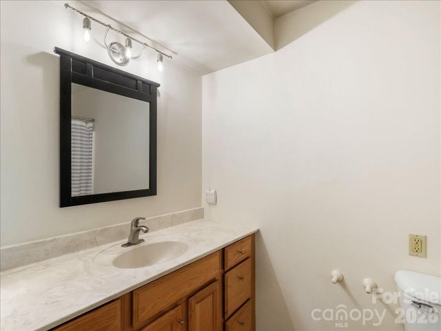 16 Turtle Dove Trail, Burnsville, NC 28714