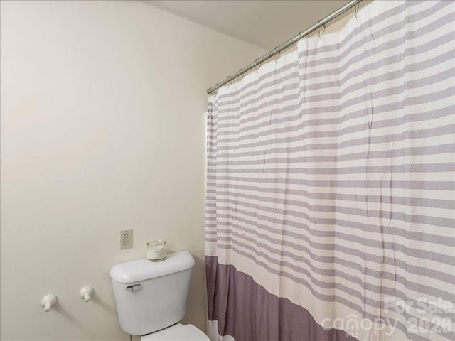 16 Turtle Dove Trail, Burnsville, NC 28714
