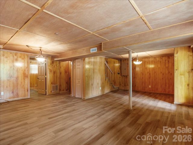 16 Turtle Dove Trail, Burnsville, NC 28714
