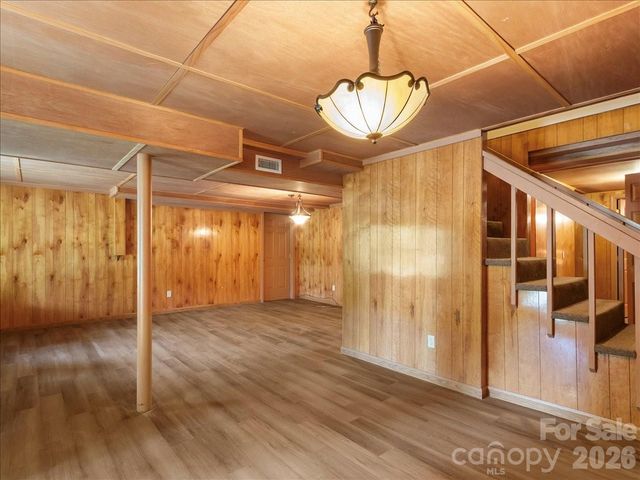 16 Turtle Dove Trail, Burnsville, NC 28714