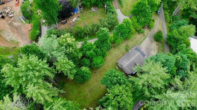 16 Turtle Dove Trail, Burnsville, NC 28714