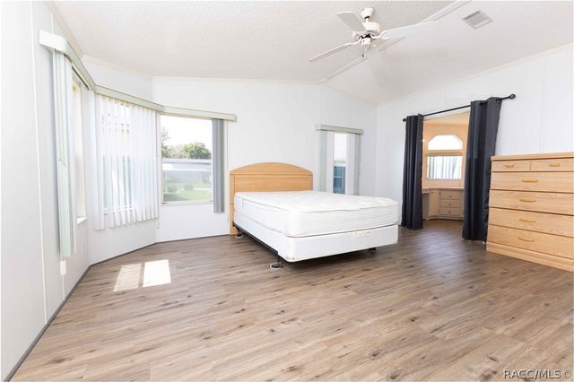5217 Cambridge Court, Wildwood, FL 34785