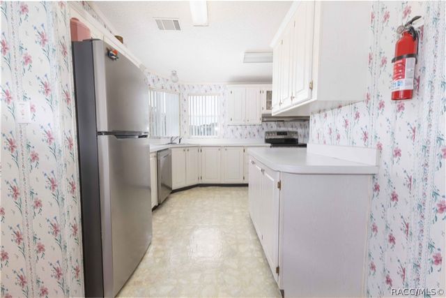 5217 Cambridge Court, Wildwood, FL 34785