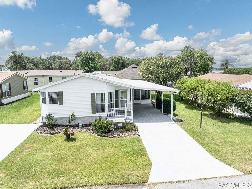 5217 Cambridge Court, Wildwood, FL 34785