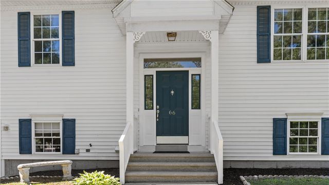 66 Hunters Crossing Drive, Coventry, RI 02816