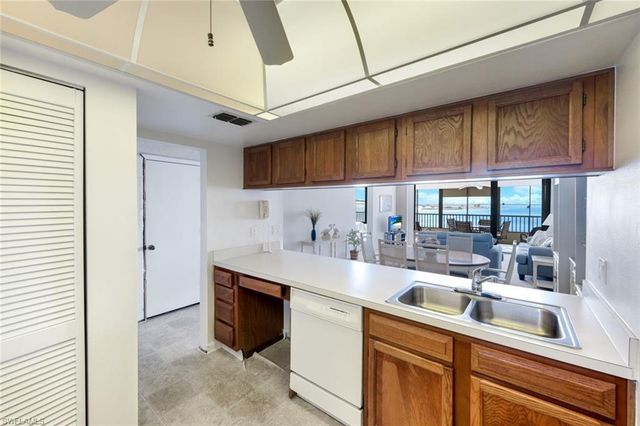 15011 Punta Rassa RD # 505, Fort Myers, FL 33908