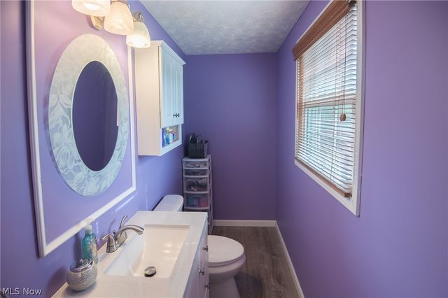 2220 Elm Trace Street, Austintown, OH 44515